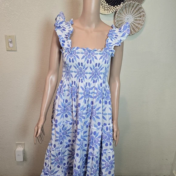Hill House Home The Ellie Nap Dress Blue White Floral Smocked Midi Dress Medium - Picture 3 of 16